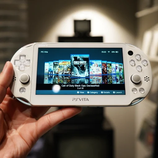 PlayStation® Vita - Image 2