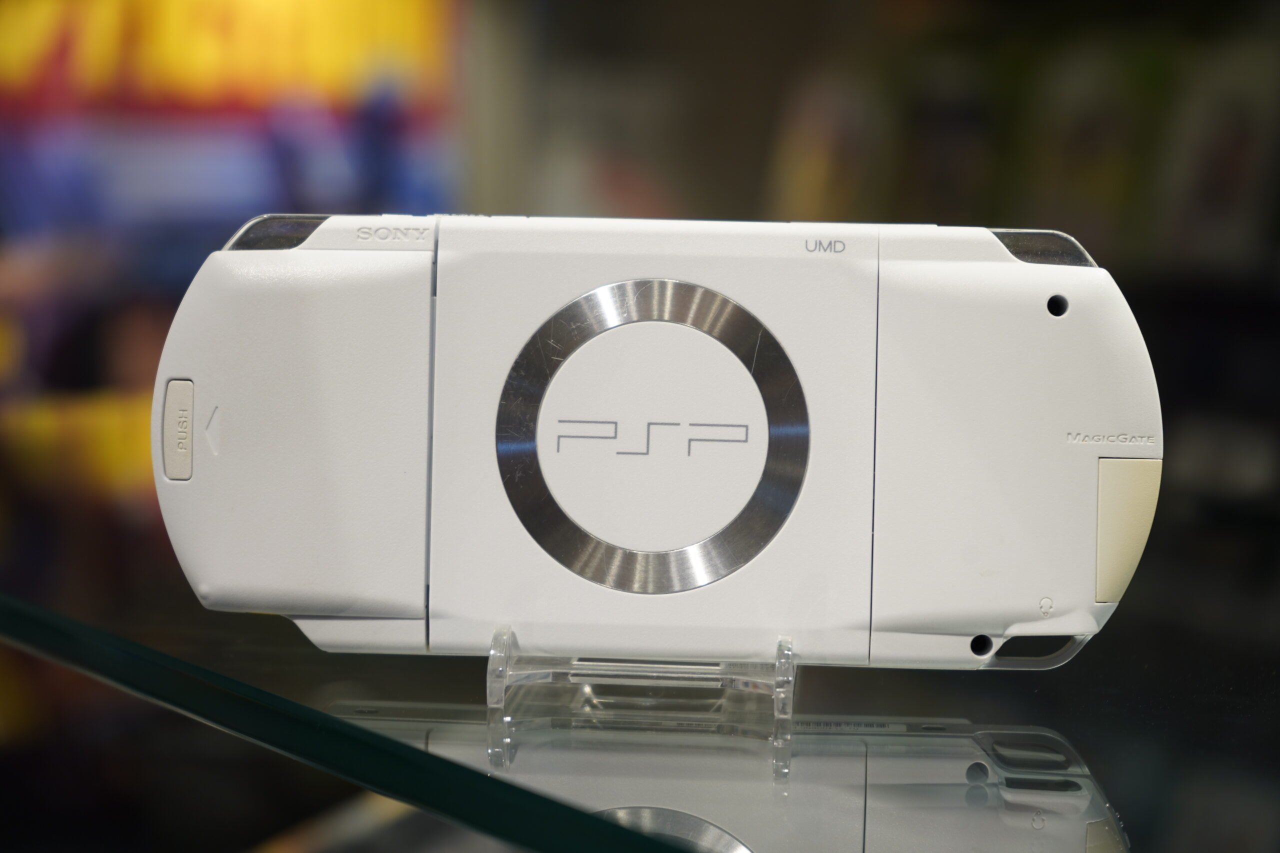 PSP 1000 128GB - Ceramic White - Image 3