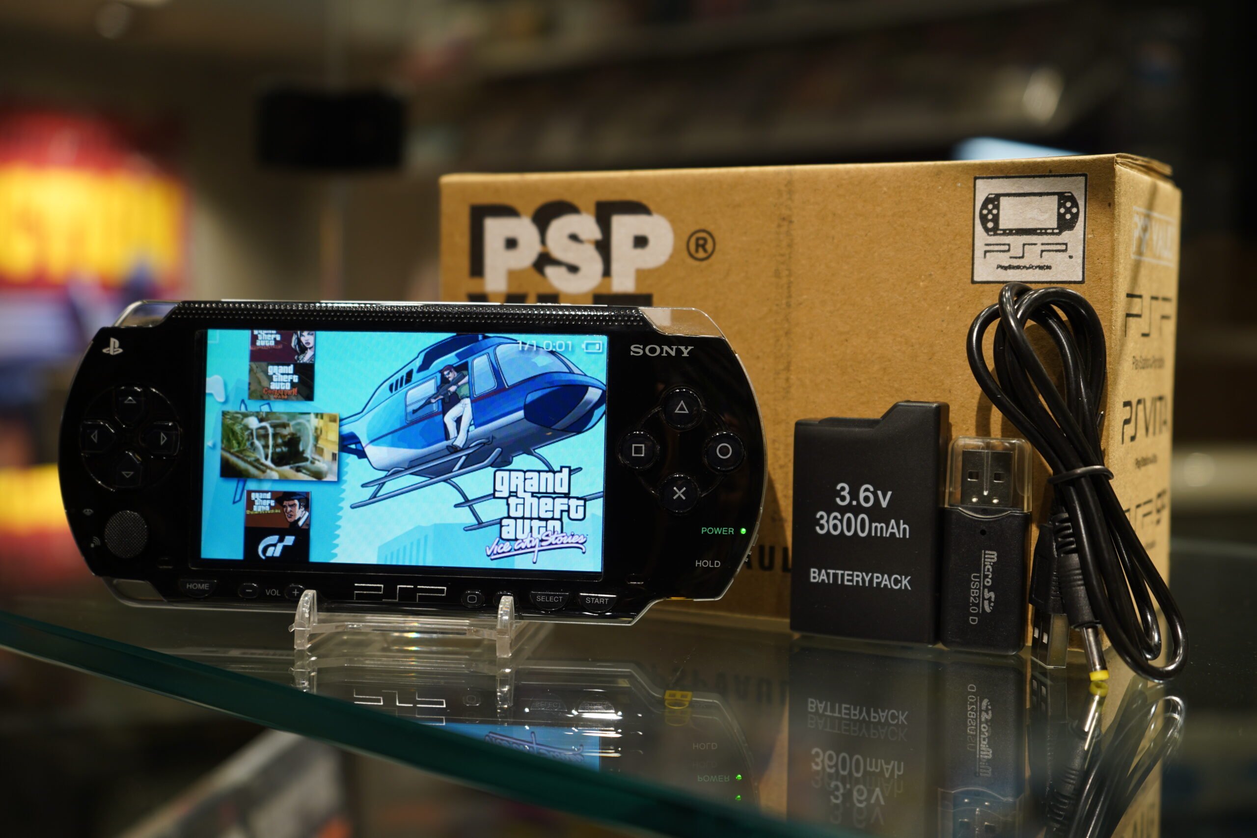 PSP 1000 128GB - Piano Black 2 PSP 1000 128GB - Piano Black - Image 2