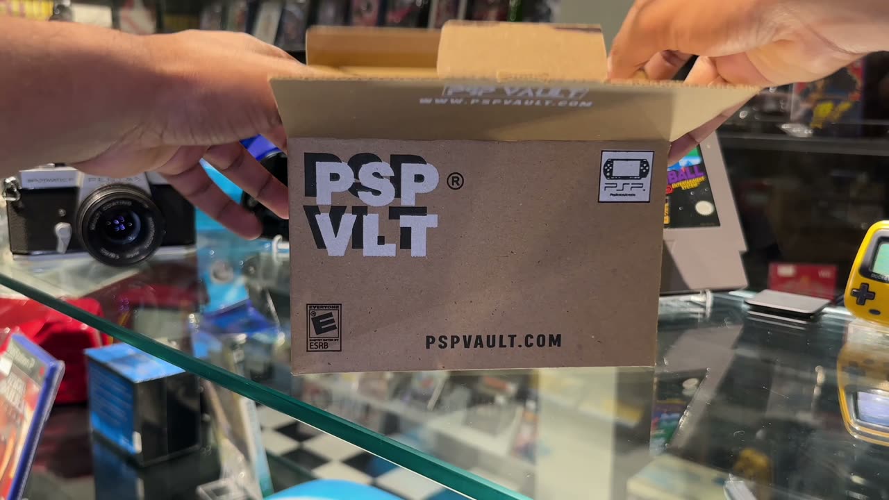 Unboxing the PSP 3000 128GB - Pearl White